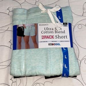Brand- 32° Cool Brand new 2-piece shorts Black and Light green size L